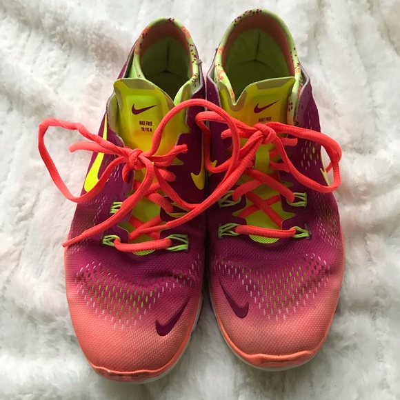 Nike Free Run TR Fit 4 - Pink and Lime Green - Picture 2 of 8